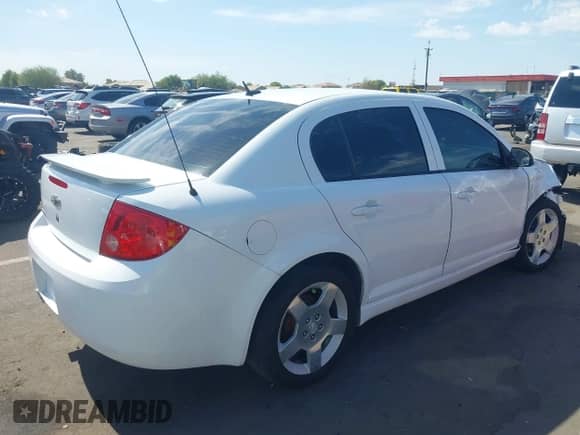 2010 Chevrolet Cobalt 2LT z VIN 1G1AF5F51A7119440, wystawiony jako IAAI lot #42918577 z przebiegiem 171 600 mil mil oraz . Historia ofert i sprzedaży dostępna na DreamBid. Obrazek 4.