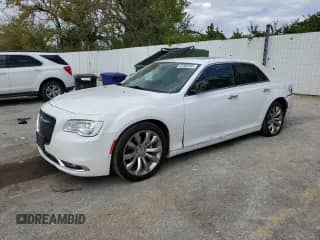 2015 Chrysler 300 C с VIN 2C3CCAEG0FH803108, выставлен на аукционе Copart как лот 85306955 с пробегом 114 322 миль миль и Списание • Salvage title. История ставок и продаж доступна на DreamBid. Изображение 1.