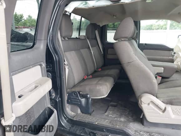 2010 Ford F-150 XL с VIN 1FTEX1E82AFB94213, выставлен на аукционе IAAI как лот 40053137 с пробегом Не указан миль и . История ставок и продаж доступна на DreamBid. Изображение 8.