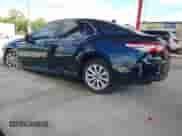 2019 Toyota Camry SE z VIN 4T1B11HKXKU683964, wystawiony jako IAAI lot #43364127 z przebiegiem 76 775 mil mil oraz . Historia ofert i sprzedaży dostępna na DreamBid. Obrazek 3.