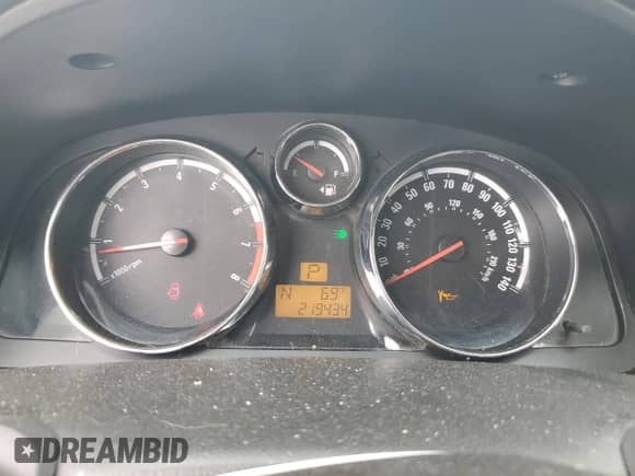 2008 Saturn VUE XR with VIN 3GSDL63748S686525, listed as a Copart auction lot 70817725 with 219,434 mi miles and Salvage title. Bid and sale history available at DreamBid. Image 9.