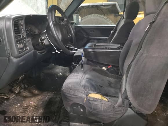 2002 Chevrolet Silverado 1500 LS с VIN 2GCEK19T521236007, выставлен на аукционе Copart как лот 80564235 с пробегом Не указан миль и Списание • Salvage title. История ставок и продаж доступна на DreamBid. Изображение 7.