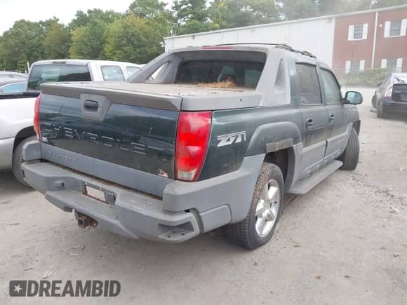 2002 Chevrolet Avalanche with VIN 3GNEK13T32G133496, listed as a IAAI auction lot 43358863 with 110,344 mi miles and . Bid and sale history available at DreamBid. Image 4.