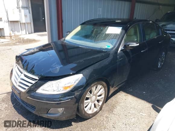 2011 Hyundai Genesis с VIN KMHGC4DE9BU139117, выставлен на аукционе IAAI как лот 42782673 с пробегом 150 640 миль миль и . История ставок и продаж доступна на DreamBid. Изображение 17.