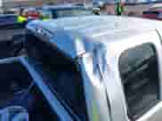 2012 GMC Sierra 1500 SLE z VIN 1GTR1VE07CZ171550, wystawiony jako IAAI lot #41968039 z przebiegiem 126 631 mil mil oraz . Historia ofert i sprzedaży dostępna na DreamBid. Obrazek 6.