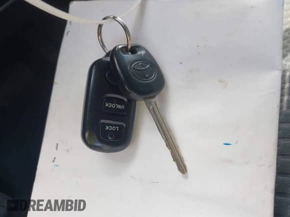 2008 Toyota Corolla CE с VIN 1NXBR32E48Z022589, выставлен на аукционе IAAI как лот 43087050 с пробегом 102 784 миль миль и . История ставок и продаж доступна на DreamBid. Изображение 11.