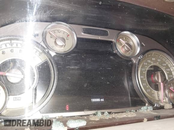 2017 Ram 1500 Limited z VIN 1C6RR7PT3HS813992, wystawiony jako IAAI lot #40414153 z przebiegiem 190 086 mil mil oraz . Historia ofert i sprzedaży dostępna na DreamBid. Obrazek 7.