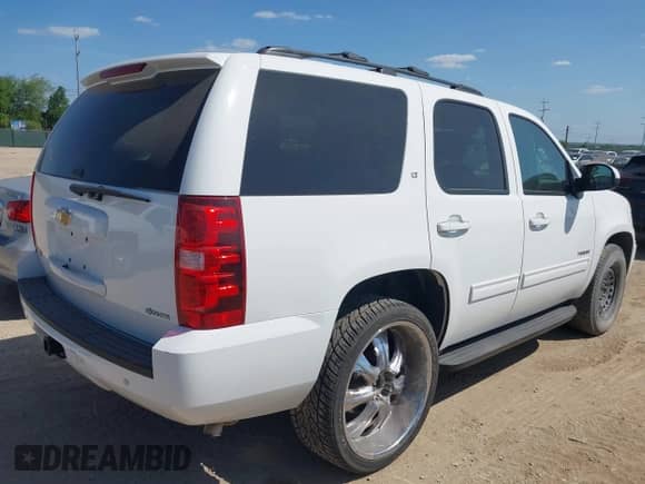 2013 Chevrolet Tahoe LT с VIN 1GNSCBE02DR338531, выставлен на аукционе IAAI как лот 42452375 с пробегом 105 425 миль миль и . История ставок и продаж доступна на DreamBid. Изображение 4.