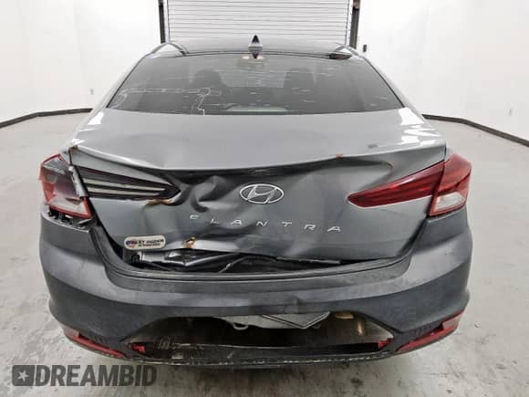 2019 Hyundai Elantra Value Edition z VIN KMHD84LF6KU771703, wystawiony jako Copart lot #83842235 z przebiegiem 149 993 mil mil oraz Czysty tytuł • Clean title. Historia ofert i sprzedaży dostępna na DreamBid. Obrazek 6.