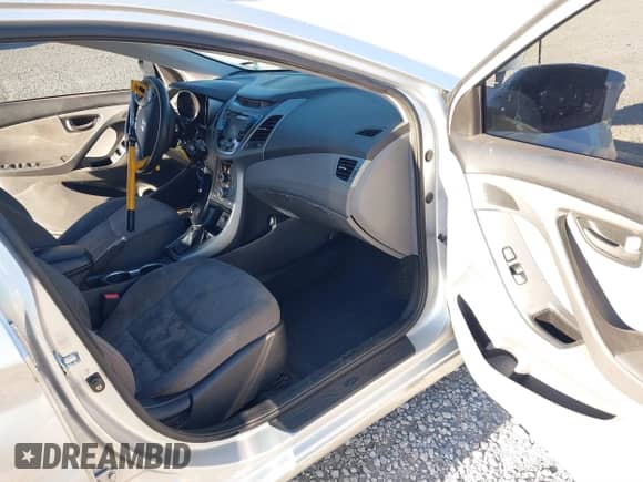 2014 Hyundai Elantra SE с VIN KMHDH4AEXEU107791, выставлен на аукционе IAAI как лот 40667708 с пробегом 170 152 миль миль и . История ставок и продаж доступна на DreamBid. Изображение 5.