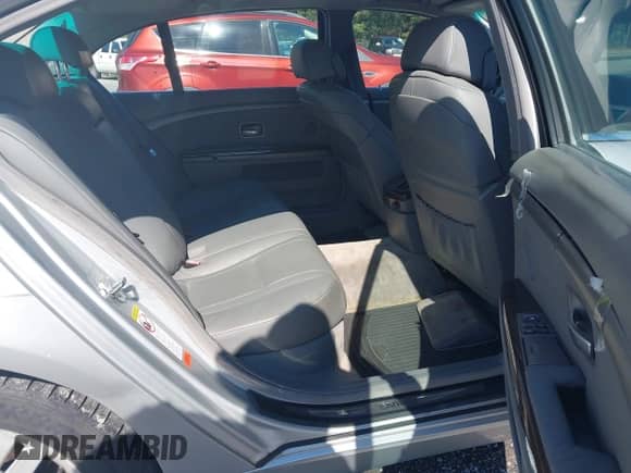 2002 BMW 7 Series 745Li z VIN WBAGN63422DR03759, wystawiony jako IAAI lot #42822104 z przebiegiem 88 317 mil mil oraz . Historia ofert i sprzedaży dostępna na DreamBid. Obrazek 8.