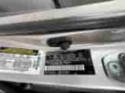 2005 Toyota Sienna XLE z VIN 5TDBA22C35S047679, wystawiony jako IAAI lot #43417118 z przebiegiem 250 675 mil mil oraz . Historia ofert i sprzedaży dostępna na DreamBid. Obrazek 9.