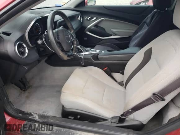 2016 Chevrolet Camaro 1LT z VIN 1G1FB1RS2G0160219, wystawiony jako Copart lot #67273645 z przebiegiem 131 799 mil mil oraz Szkoda całkowita • Salvage title. Historia ofert i sprzedaży dostępna na DreamBid. Obrazek 7.