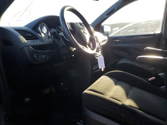 2017 Dodge Grand Caravan SE with VIN 2C4RDGBGXHR678738, listed as a Copart auction lot 44819485 with 100,940 mi miles and Salvage title. Bid and sale history available at DreamBid. Image 7.