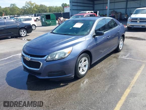 2015 Chevrolet Malibu LS z VIN 1G11A5SL0FF250388, wystawiony jako IAAI lot #43175458 z przebiegiem Nie podano mil oraz . Historia ofert i sprzedaży dostępna na DreamBid. Obrazek 2.