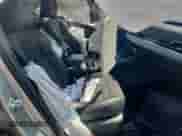2024 Mitsubishi Outlander SE z VIN JA4J3VA82RZ067053, wystawiony jako Copart lot #81312425 z przebiegiem 52 238 mil mil oraz Szkoda całkowita • Salvage title. Historia ofert i sprzedaży dostępna na DreamBid. Obrazek 7.