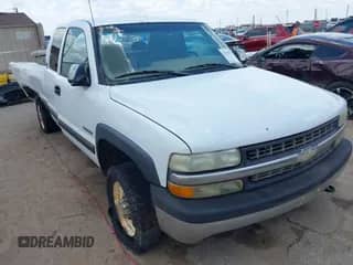 2001 Chevrolet Silverado 2500 с VIN 1GCGK29U51Z320275, выставлен на аукционе IAAI как лот 42702939 с пробегом 239 896 миль миль и . История ставок и продаж доступна на DreamBid. Изображение 1.