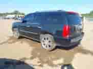 2009 Cadillac Escalade с VIN 1GYFK232X9R106603, выставлен на аукционе IAAI как лот 43048053 с пробегом 166 384 миль миль и . История ставок и продаж доступна на DreamBid. Изображение 3.
