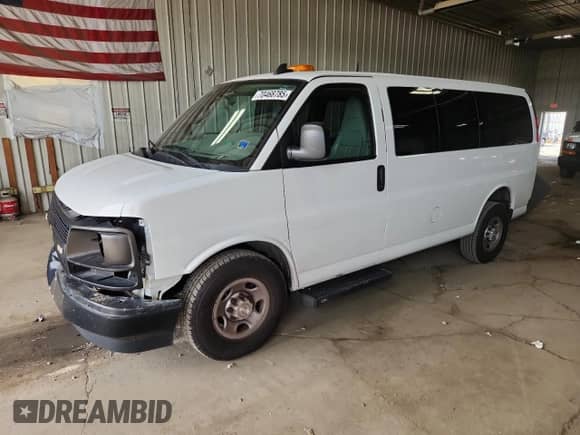 2017 Chevrolet Express Passenger LS с VIN 1GAWGEFG0H1345437, выставлен на аукционе Copart как лот 70468785 с пробегом 71 835 миль миль и Чистый • Clean title. История ставок и продаж доступна на DreamBid. Изображение 1.