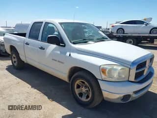 2007 Dodge 1500 SLT z VIN 1D7HA18P07J601734, wystawiony jako IAAI lot #43289250 z przebiegiem 206 348 mil mil oraz . Historia ofert i sprzedaży dostępna na DreamBid. Obrazek 1.