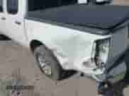 2016 Nissan Frontier SV z VIN 1N6AD0EV5GN795909, wystawiony jako IAAI lot #43356457 z przebiegiem 148 664 mil mil oraz . Historia ofert i sprzedaży dostępna na DreamBid. Obrazek 17.