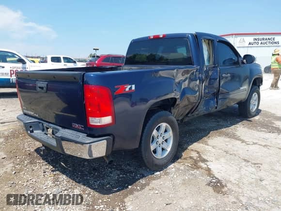 2012 GMC Sierra 1500 SLE z VIN 1GTR1VE03CZ205614, wystawiony jako IAAI lot #42951597 z przebiegiem Nie podano mil oraz . Historia ofert i sprzedaży dostępna na DreamBid. Obrazek 4.