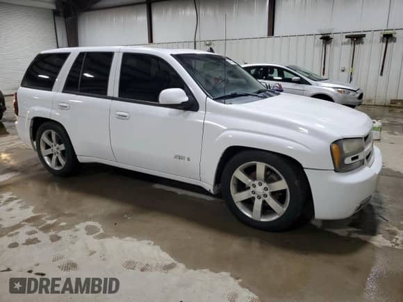 2007 Chevrolet TrailBlazer SS с VIN 1GNES13H272265208, выставлен на аукционе Copart как лот 53122405 с пробегом 203 741 миль миль и Чистый • Clean title. История ставок и продаж доступна на DreamBid. Изображение 4.