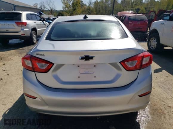 2018 Chevrolet Cruze LS с VIN 1G1BB5SM7J7140368, выставлен на аукционе Copart как лот 74743164 с пробегом 101 974 миль миль и Списание • Salvage title. История ставок и продаж доступна на DreamBid. Изображение 6.