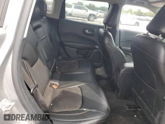 2018 Jeep Compass Latitude с VIN 3C4NJDBB8JT331874, выставлен на аукционе Copart как лот 81661685 с пробегом Не указан миль и Списание • Salvage title. История ставок и продаж доступна на DreamBid. Изображение 11.