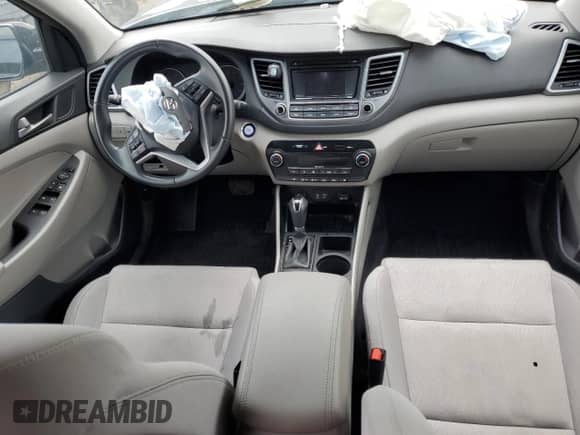 2017 Hyundai Tucson Value z VIN KM8J3CA29HU581124, wystawiony jako Copart lot #71678465 z przebiegiem 73 004 mil mil oraz Szkoda całkowita • Salvage title. Historia ofert i sprzedaży dostępna na DreamBid. Obrazek 8.