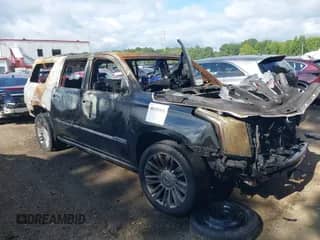 2018 Cadillac Escalade ESV Platinum с VIN 1GYS4KKJ4JR303384, выставлен на аукционе IAAI как лот 40151921 с пробегом Не указан миль и . История ставок и продаж доступна на DreamBid. Изображение 1.