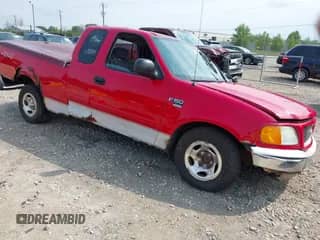2004 Ford F-150 XL с VIN 2FTRX18W94CA24605, выставлен на аукционе IAAI как лот 42948341 с пробегом Не указан миль и . История ставок и продаж доступна на DreamBid. Изображение 1.