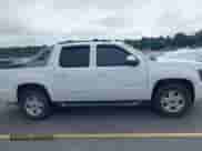 2011 Chevrolet Avalanche LT с VIN 3GNTKFE3XBG101145, выставлен на аукционе IAAI как лот 42714755 с пробегом 204 972 миль миль и . История ставок и продаж доступна на DreamBid. Изображение 13.
