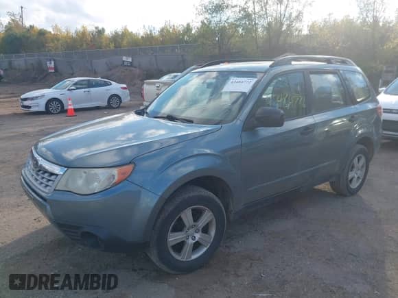 2013 Subaru Forester X z VIN JF2SHABC2DG404463, wystawiony jako IAAI lot #43484772 z przebiegiem 124 406 mil mil oraz . Historia ofert i sprzedaży dostępna na DreamBid. Obrazek 2.