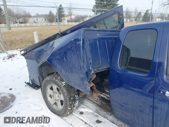 2011 Chevrolet Colorado 1LT с VIN 1GCESCF98B8126375, выставлен на аукционе IAAI как лот 41539554 с пробегом 137 477 миль миль и . История ставок и продаж доступна на DreamBid. Изображение 6.