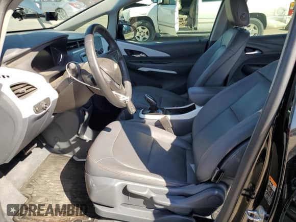 2019 Chevrolet Bolt EV Premier z VIN 1G1FZ6S04K4136393, wystawiony jako Copart lot #70840933 z przebiegiem 62 106 mil mil oraz . Historia ofert i sprzedaży dostępna na DreamBid. Obrazek 7.