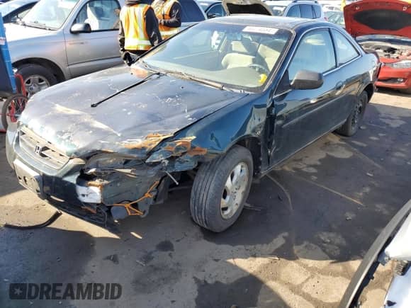 1998 Honda Accord EX with VIN 1HGCG3273WA001037, listed as a Copart auction lot 40274334 with 164,684 mi miles and Non repairable. Bid and sale history available at DreamBid. Image 1.