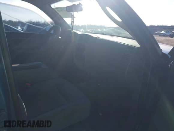 2005 Dodge Dakota SLT с VIN 1D7HE48K35S132981, выставлен на аукционе IAAI как лот 41475748 с пробегом 205 677 миль миль и . История ставок и продаж доступна на DreamBid. Изображение 5.