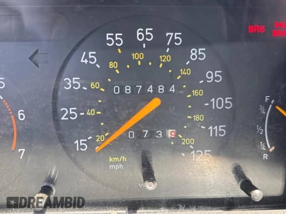 1994 Saab 900 z VIN YS3AK75E2R7000350, wystawiony jako Copart lot #69645675 z przebiegiem 87 484 mil mil oraz Czysty tytuł • Clean title. Historia ofert i sprzedaży dostępna na DreamBid. Obrazek 8.