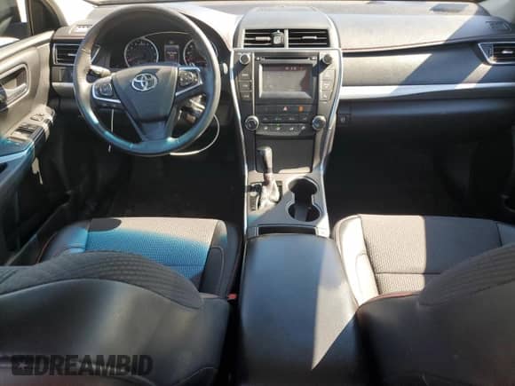 2016 Toyota Camry SE с VIN 4T1BF1FK3GU514347, выставлен на аукционе Copart как лот 69787825 с пробегом 75 571 миль миль и Списание • Salvage title. История ставок и продаж доступна на DreamBid. Изображение 8.