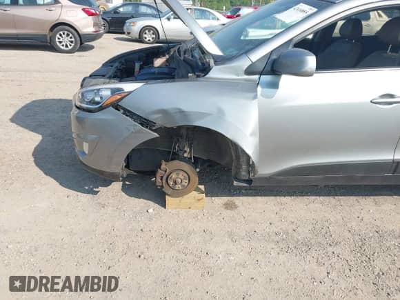 2015 Hyundai Tucson SE с VIN KM8JUCAG9FU098190, выставлен на аукционе IAAI как лот 42410855 с пробегом 206 113 миль миль и . История ставок и продаж доступна на DreamBid. Изображение 6.