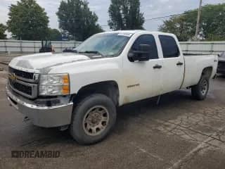 2013 Chevrolet Silverado 2500HD Work Truck with VIN 1GC1KVC8XDF216762, listed as a Copart auction lot 84190945 with 326,887 mi miles and Clean title. Bid and sale history available at DreamBid. Image 1.