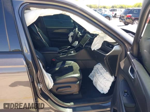 2023 Jeep Grand Cherokee Altitude с VIN 1C4RJJAG0P8814120, выставлен на аукционе IAAI как лот 41853023 с пробегом 30 313 миль миль и . История ставок и продаж доступна на DreamBid. Изображение 5.