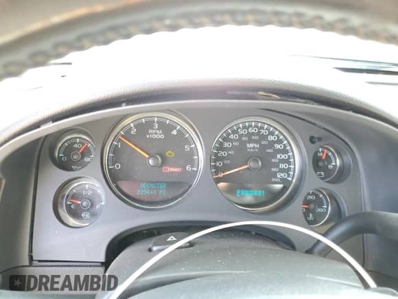 2008 Chevrolet Suburban LTZ z VIN 1GNFK16378R110375, wystawiony jako Copart lot #70860845 z przebiegiem 235 448 mil mil oraz Szkoda całkowita • Salvage title. Historia ofert i sprzedaży dostępna na DreamBid. Obrazek 9.