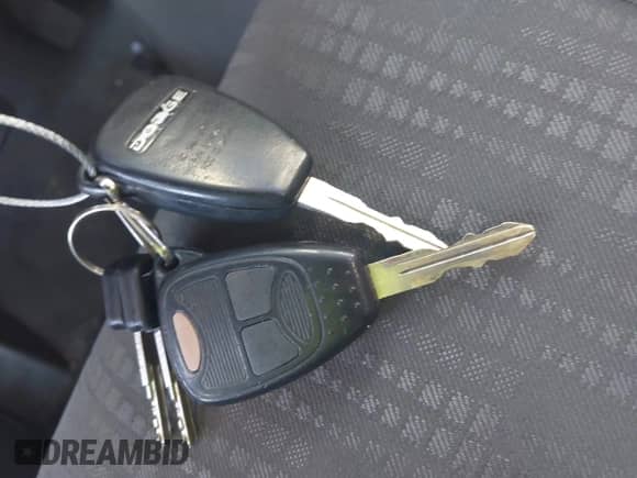2007 Dodge Caliber with VIN 1B3HB28B97D540885, listed as a IAAI auction lot 43326686 with 227,085 mi miles and . Bid and sale history available at DreamBid. Image 11.