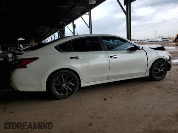 2016 Nissan Altima S with VIN 1N4AL3APXGN309924, listed as a Copart auction lot 82434745 with 180,810 mi miles and Salvage title. Bid and sale history available at DreamBid. Image 3.