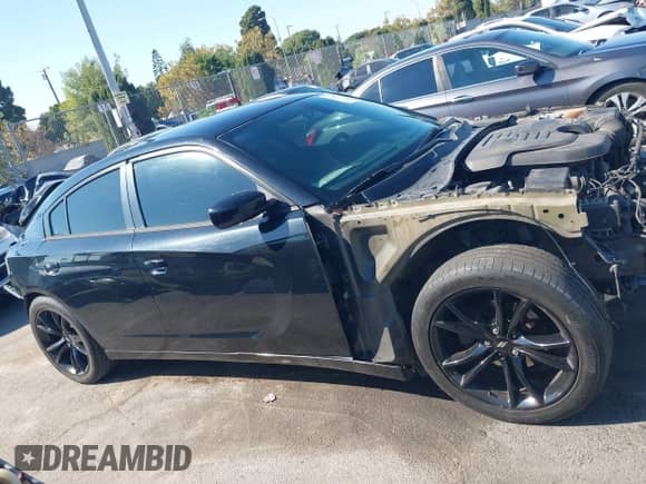 2018 Dodge Charger SXT with VIN 2C3CDXBGXJH179198, listed as a IAAI auction lot 43237361 with 192,559 mi miles and . Bid and sale history available at DreamBid. Image 14.