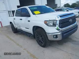 2020 Toyota Tundra SR5 с VIN 5TFDY5F12LX903270, выставлен на аукционе IAAI как лот 42062621 с пробегом 156 818 миль миль и . История ставок и продаж доступна на DreamBid. Изображение 1.
