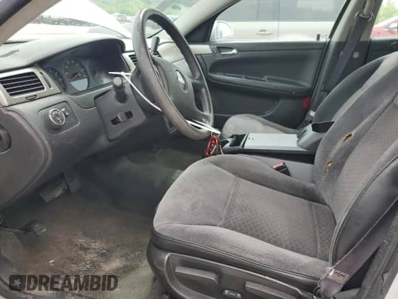 2011 Chevrolet Impala Police Police с VIN 2G1WD5EM8B1245782, выставлен на аукционе Copart как лот 54894585 с пробегом 109 778 миль миль и Списание • Salvage title. История ставок и продаж доступна на DreamBid. Изображение 7.