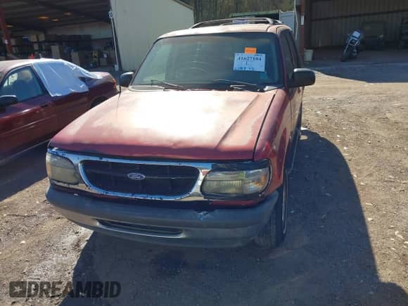 1998 Ford Explorer XL z VIN 1FMZU32X2WUC12399, wystawiony jako IAAI lot #41627104 z przebiegiem 237 148 mil mil oraz . Historia ofert i sprzedaży dostępna na DreamBid. Obrazek 6.